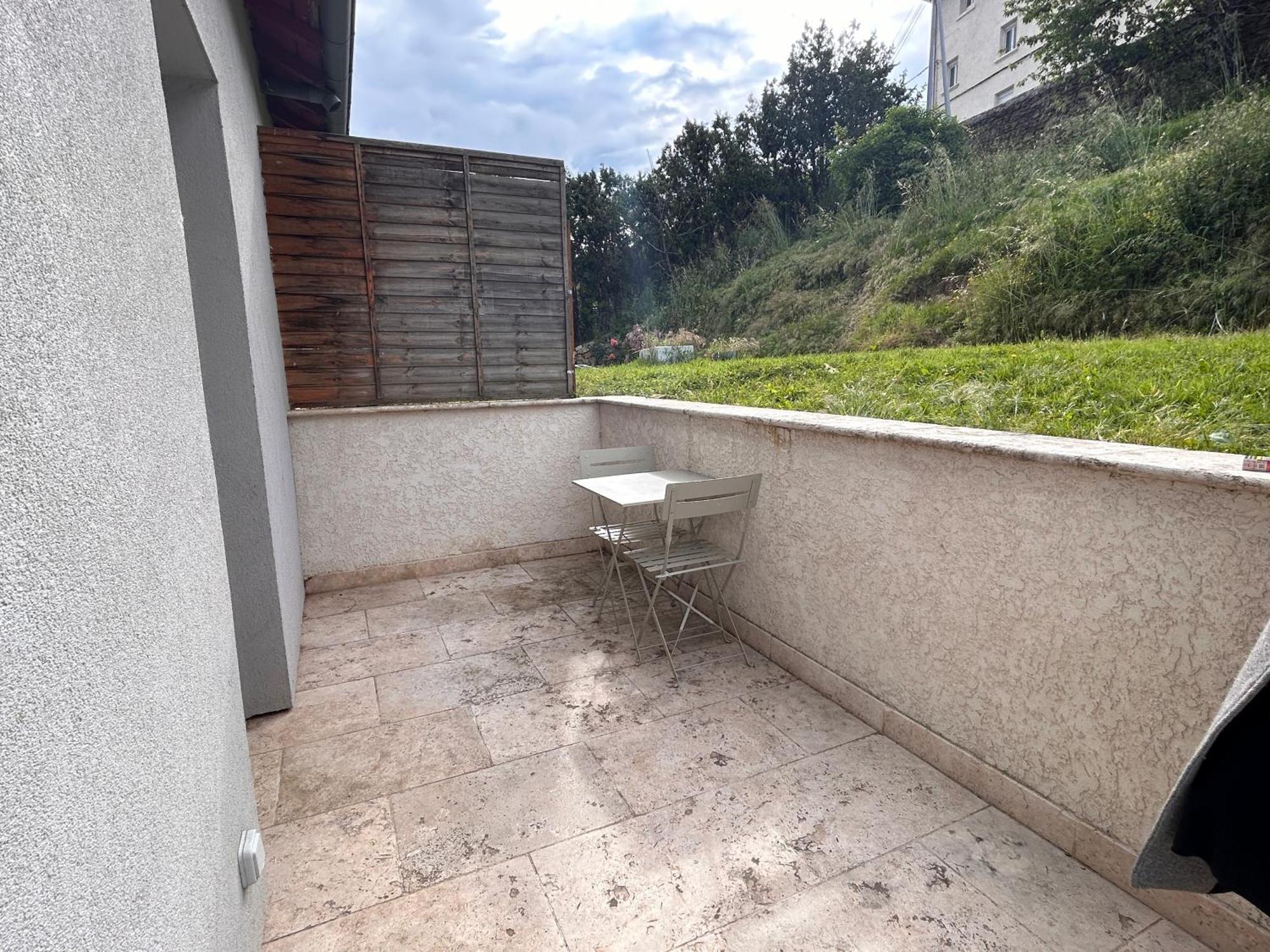 Petite Maison Studio Tout Confort Cosy Givors Autoroute Et Gare Apartment Bagian luar foto